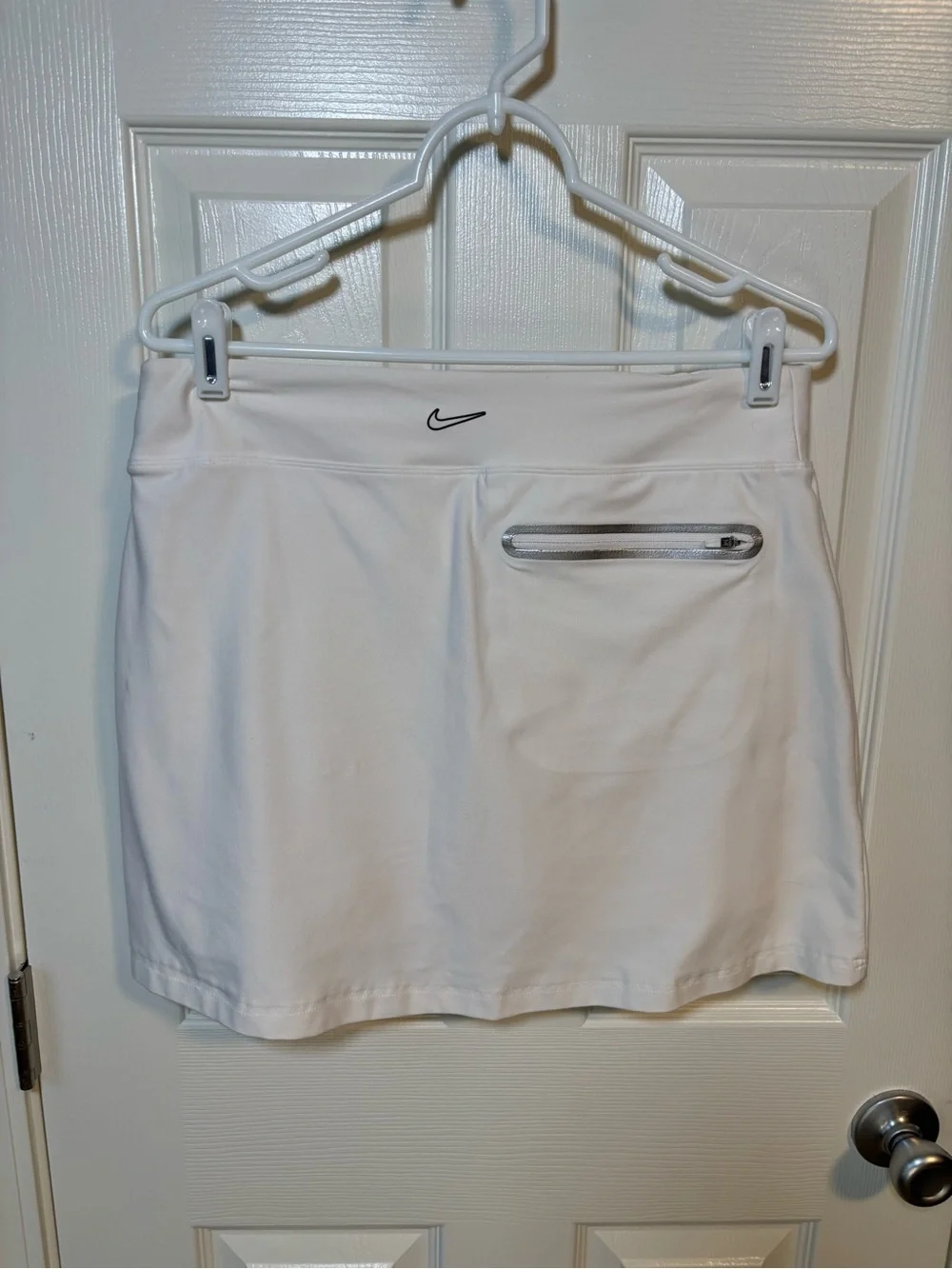 Nike Golf Tour Performance white golf shorts with pockets Size M - Picture 3 of 4